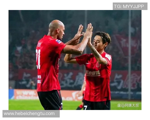 成都足球队荣登足球战术排行榜第六名引发热议与关注 成都足球队荣登足球战术排行榜第六名引发热议与关注