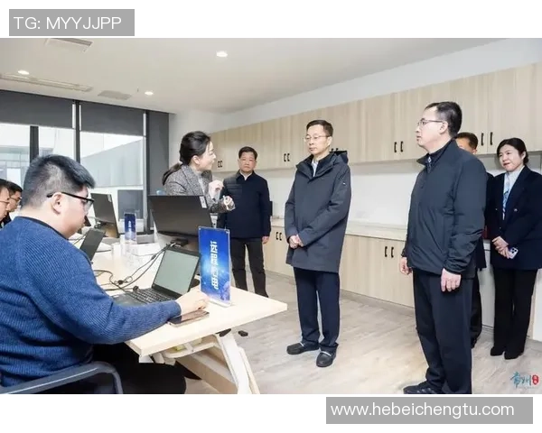 专访周伟:揭示足球领域成功的秘诀与经验分享 专访周伟:揭示足球领域成功的秘诀与经验分享